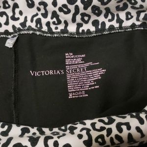 Victoria secret straight leg yoga pants